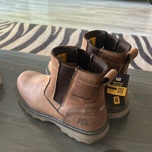 Brand new men’s caterpillar boots